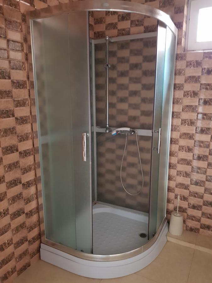 Mini Hotel Leila Алмати Екстер'єр фото