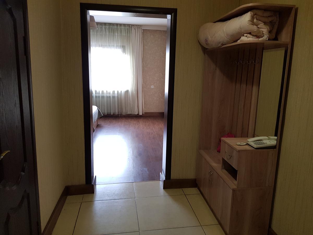 Mini Hotel Leila Алмати Екстер'єр фото