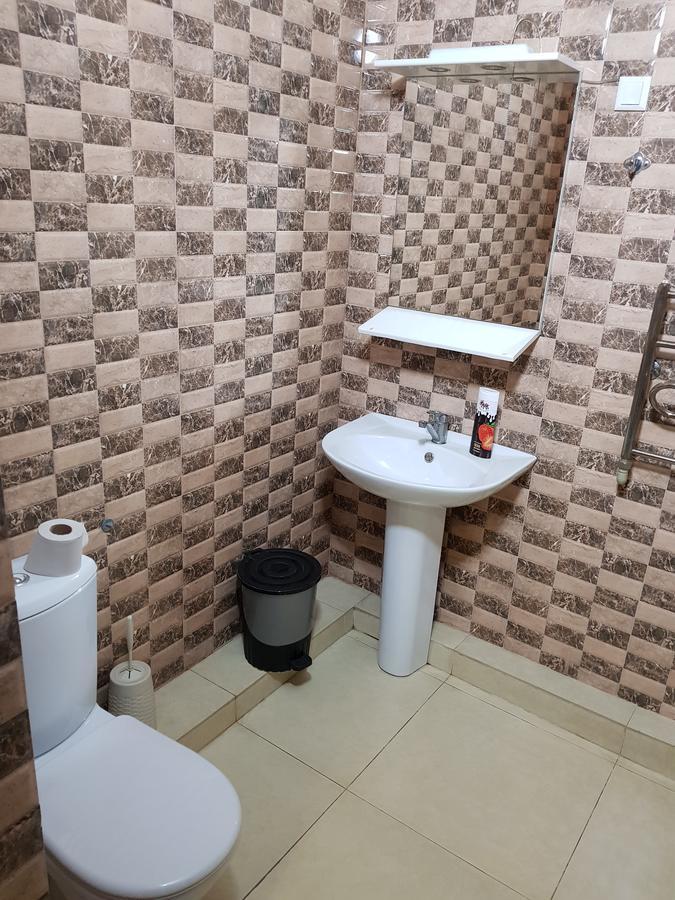 Mini Hotel Leila Алмати Екстер'єр фото